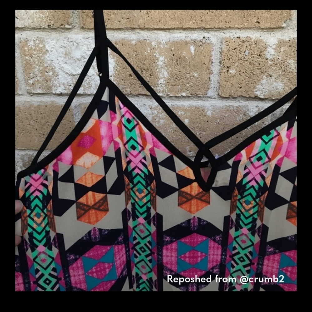 Fun patterned dress - Picture 7 of 7